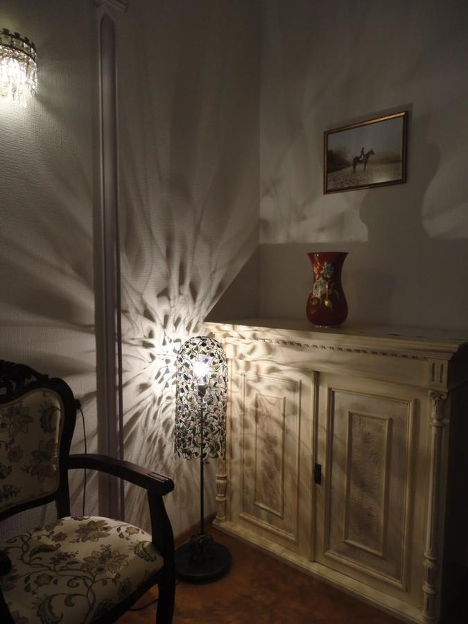 Apartment Art House Petunia *
